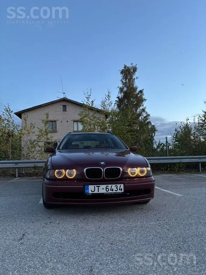 BMW 525 2003 photo 2