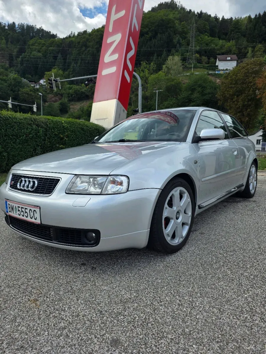 Audi A3 1999 photo 2