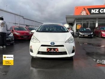 Toyota Aqua 2012 photo 3