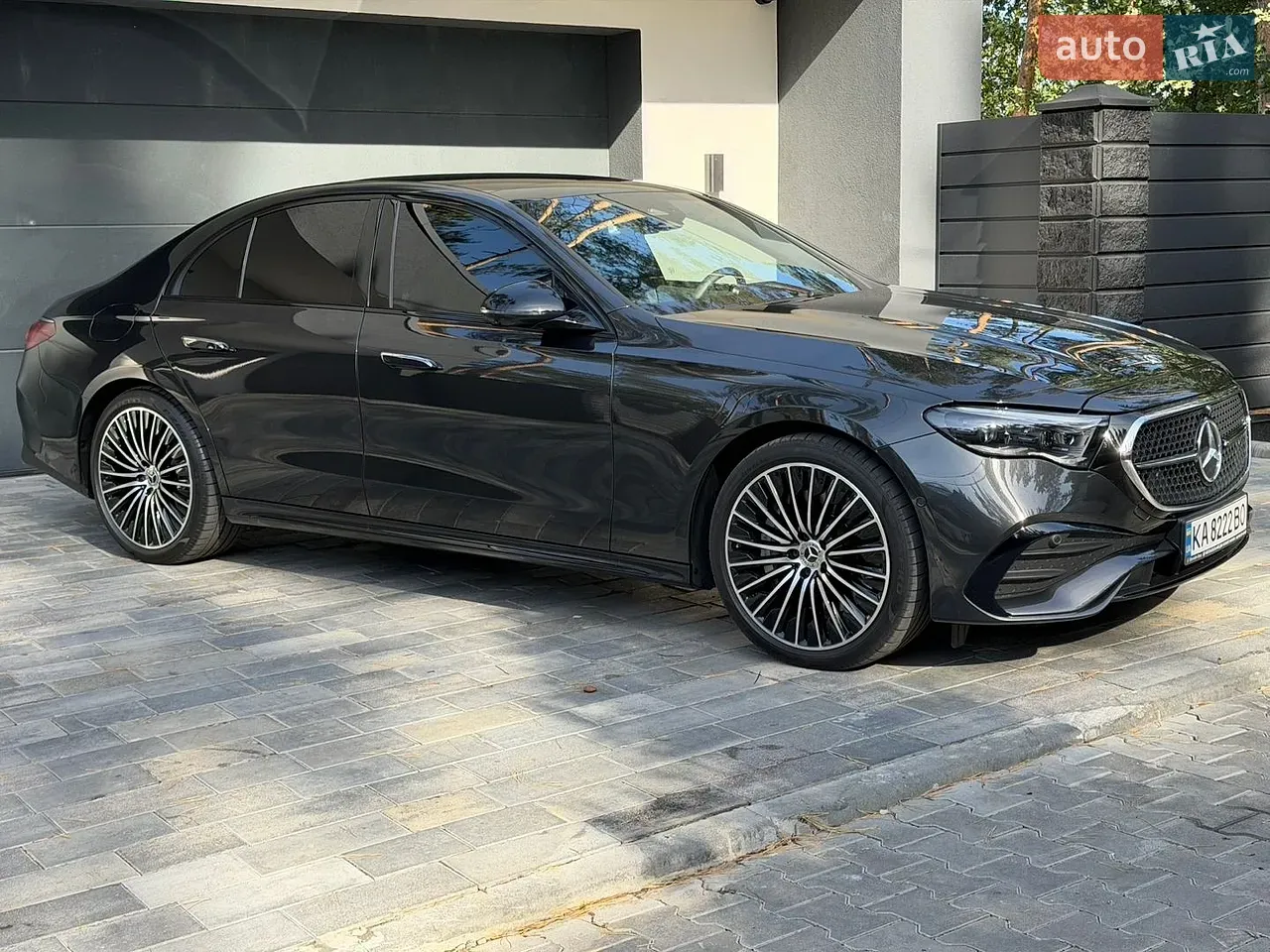 Mercedes-Benz E-Class 2025 photo 4