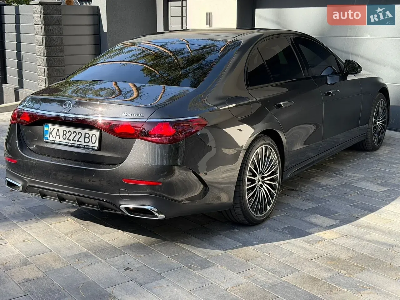 Mercedes-Benz E-Class 2025 photo 2