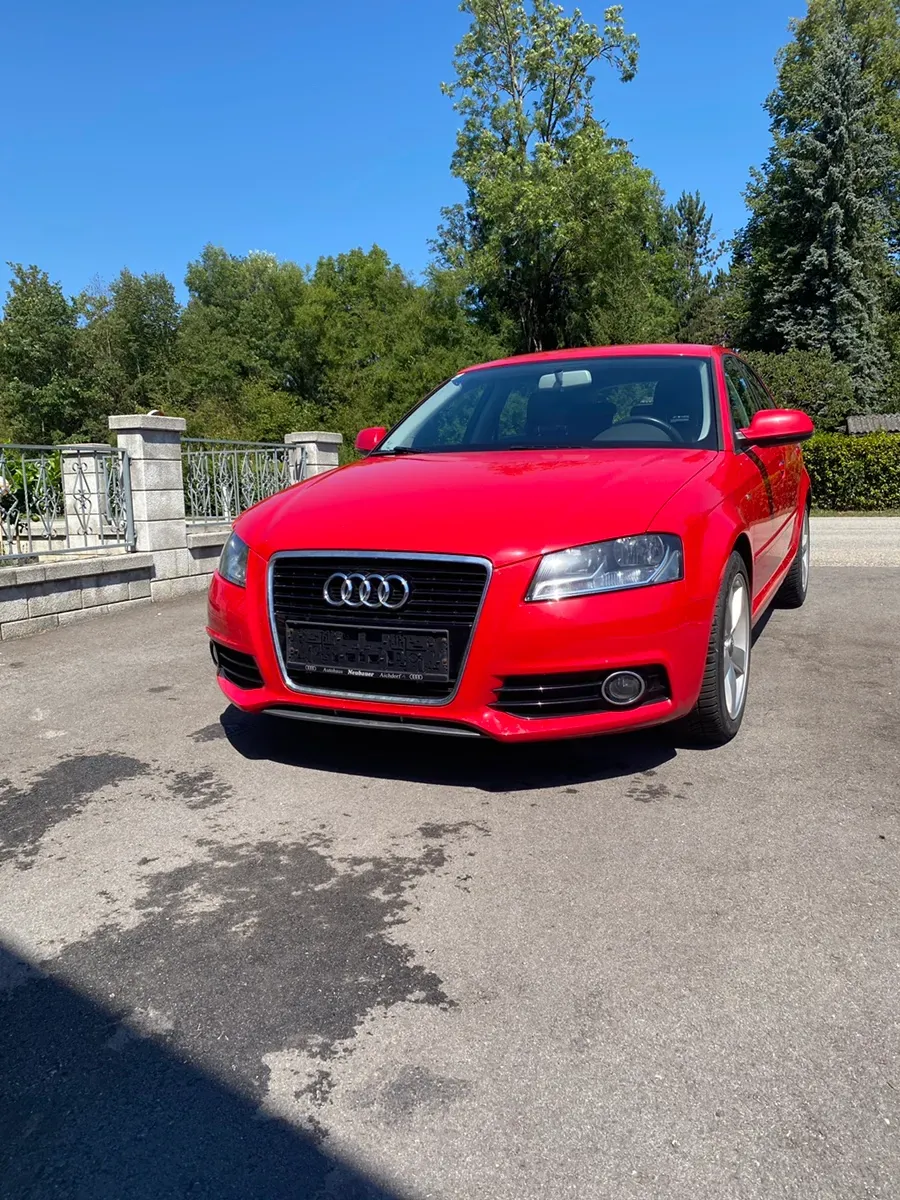 Audi A3 2011 photo 2