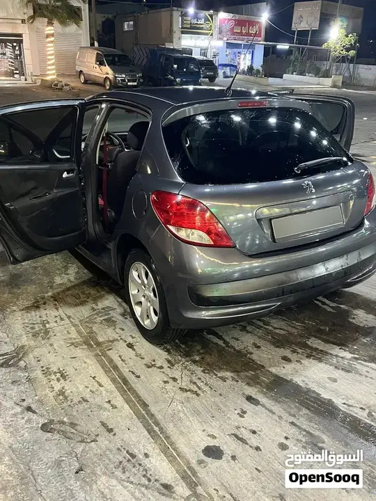 Peugeot 207