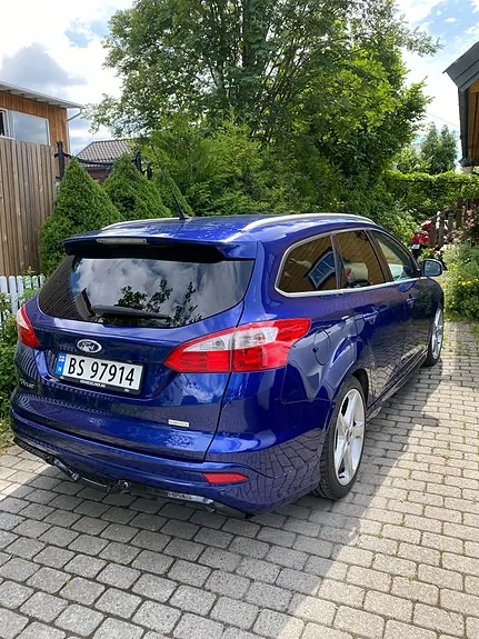 Ford Focus 2014 photo 2