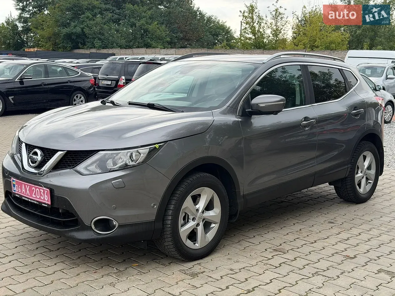Nissan Qashqai 2014 photo 2