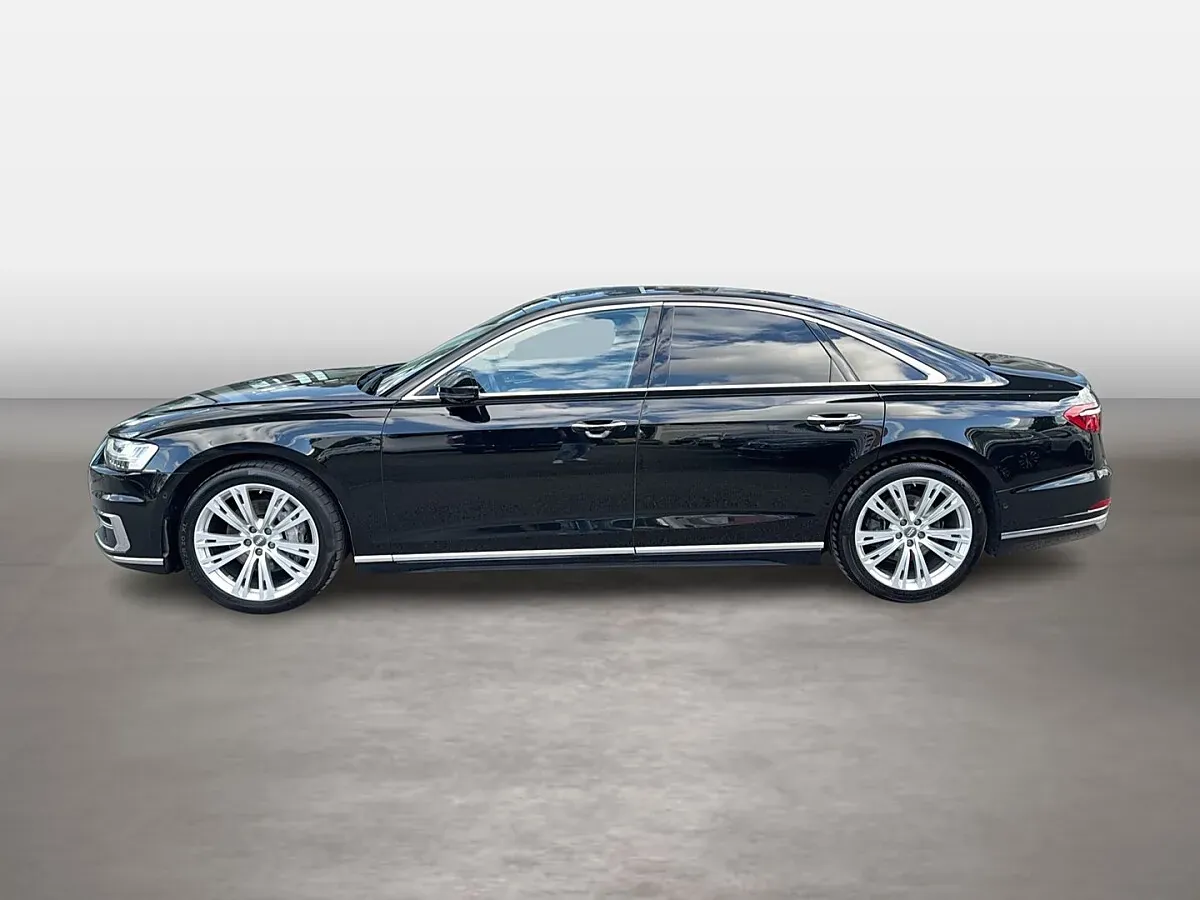 Audi A8 2019 photo 2