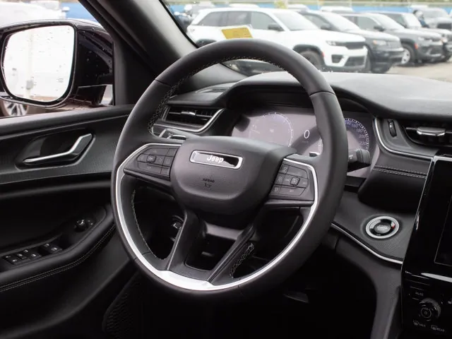Jeep Grand Cherokee 2025 photo 5