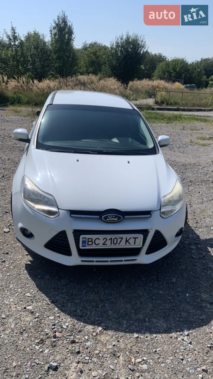Ford Focus 2012 photo 3