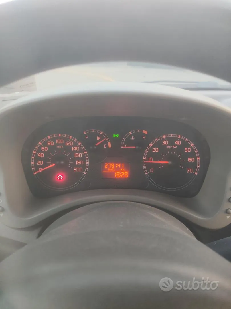 Fiat Panda 2005 photo 2