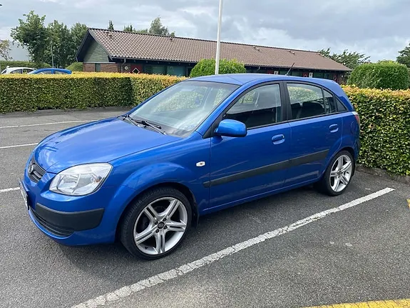 Kia Rio 2006 photo 3