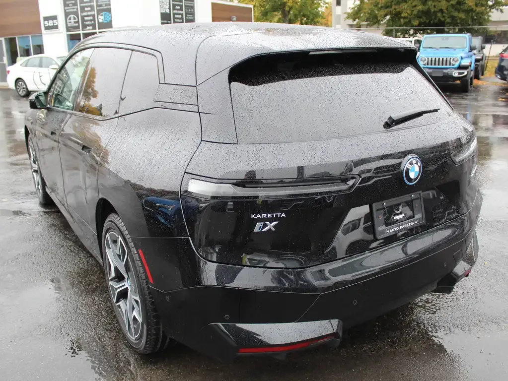 BMW Ix 2023 photo 3