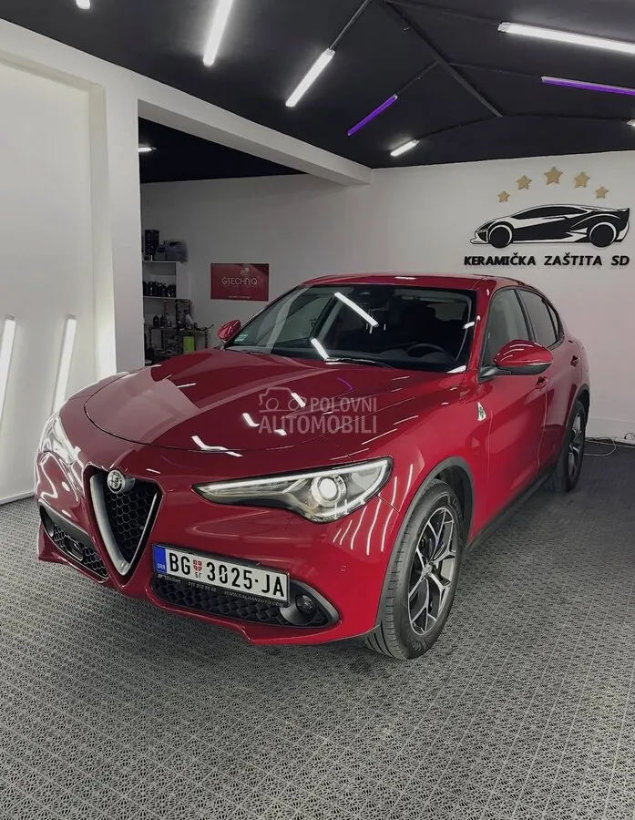 Alfa Romeo Stelvio 2021 photo 2