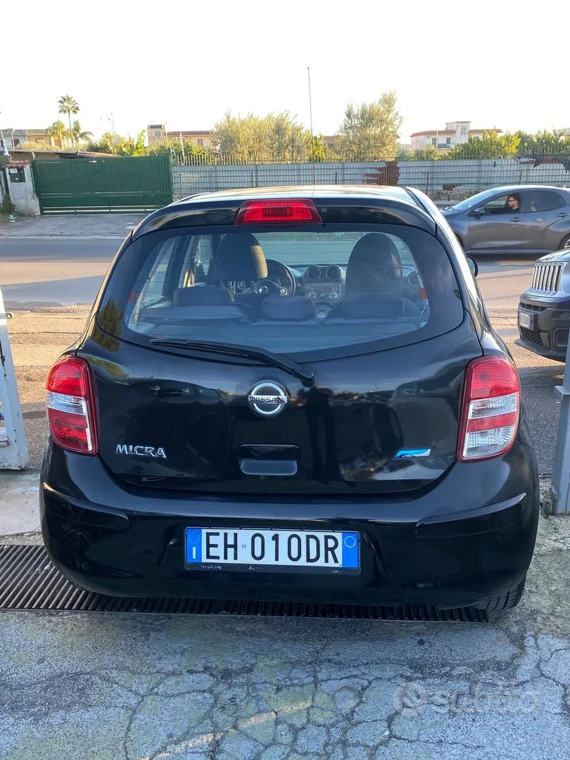 Nissan Micra 2011 photo 4