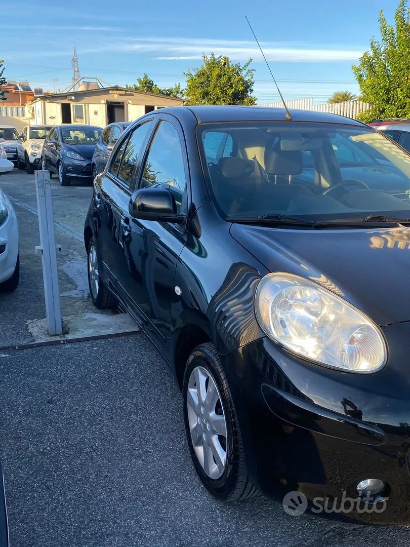 Nissan Micra 2011 photo 3
