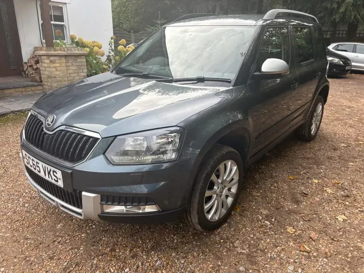 Skoda Yeti 2015 photo 3