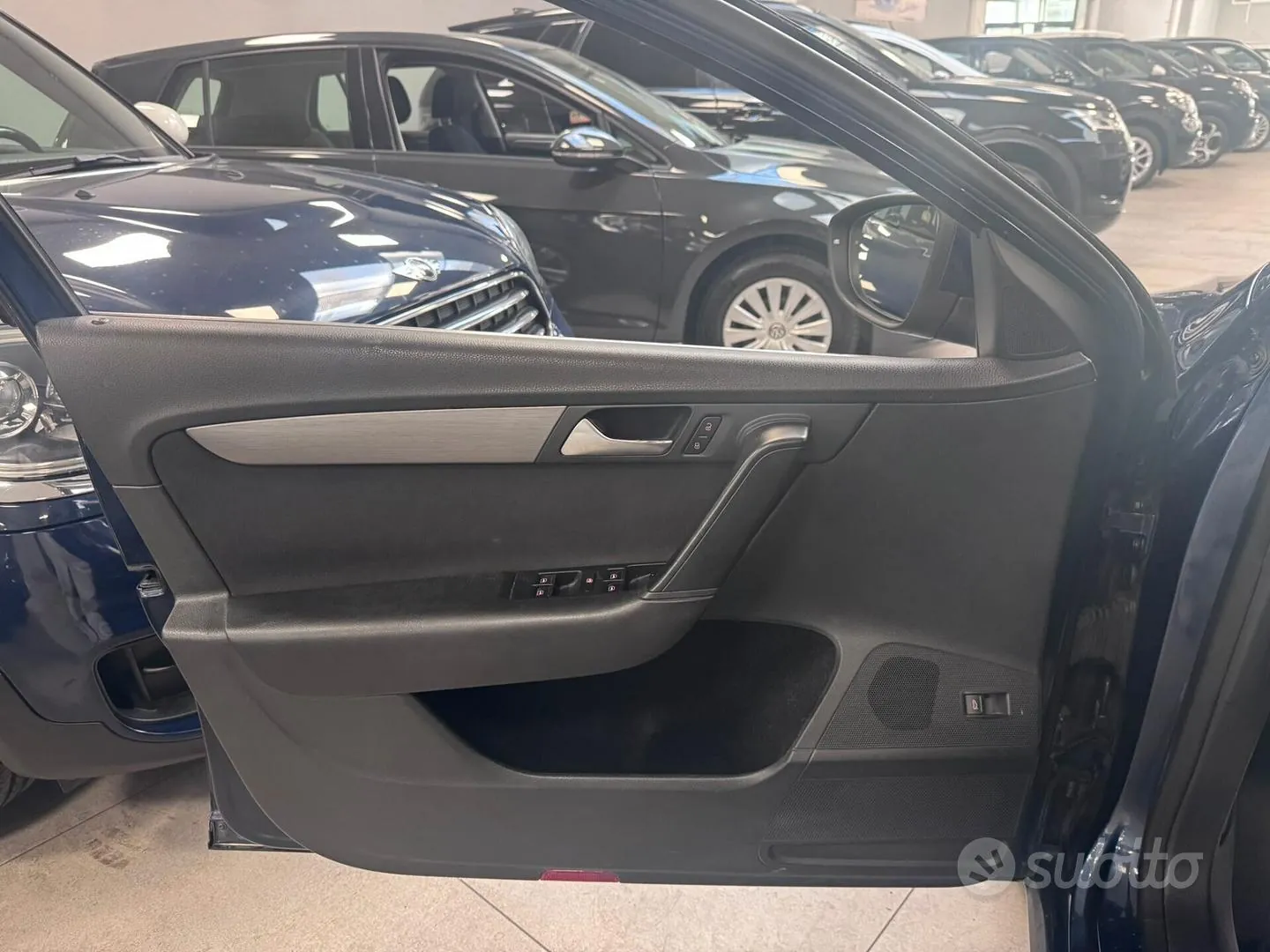 Volkswagen Passat 2011 photo 5