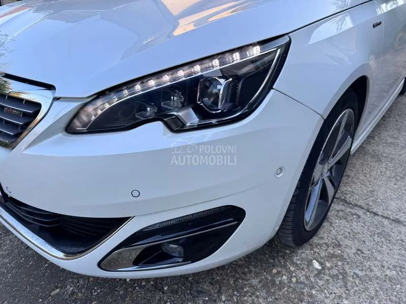 Peugeot 308 2016 photo 2