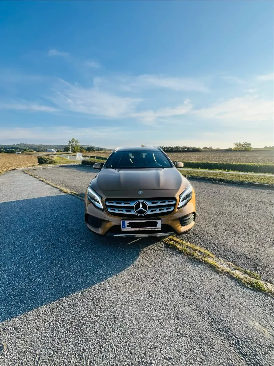 Mercedes-Benz Gla Class 2018 photo 2