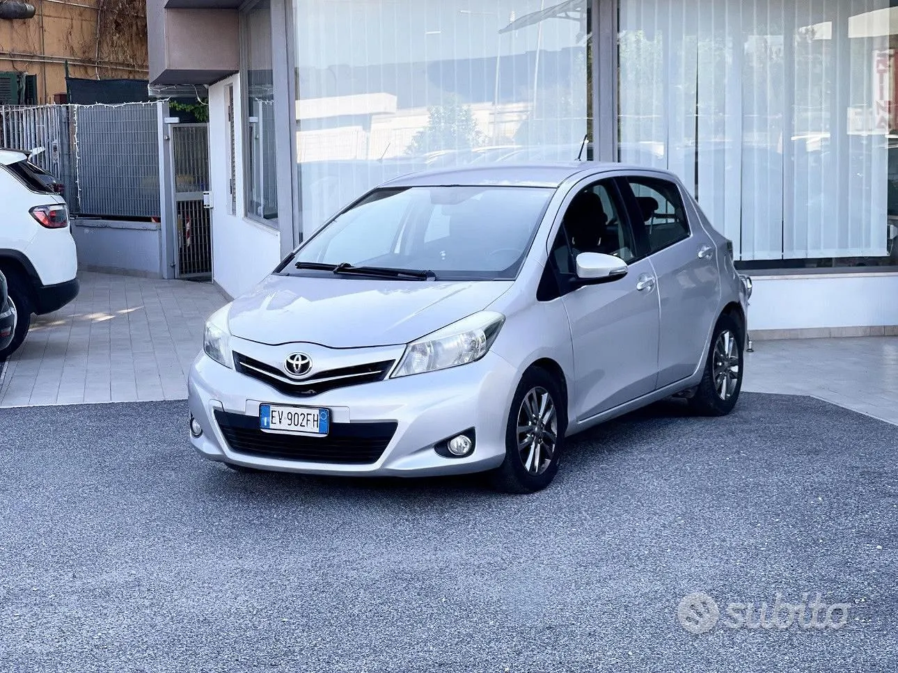 Toyota Yaris 2014 photo 3