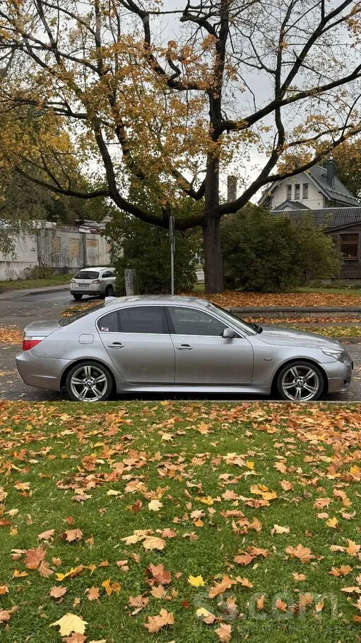 BMW E60 2003 photo 4