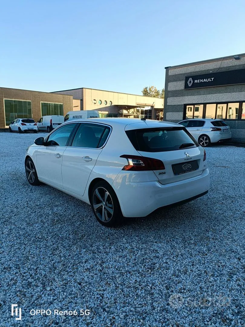 Peugeot 308 2013 photo 4