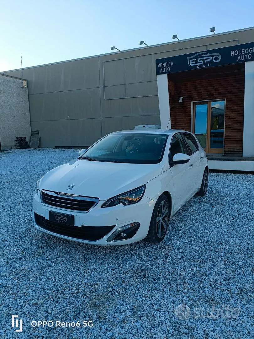 Peugeot 308 2013 photo 2