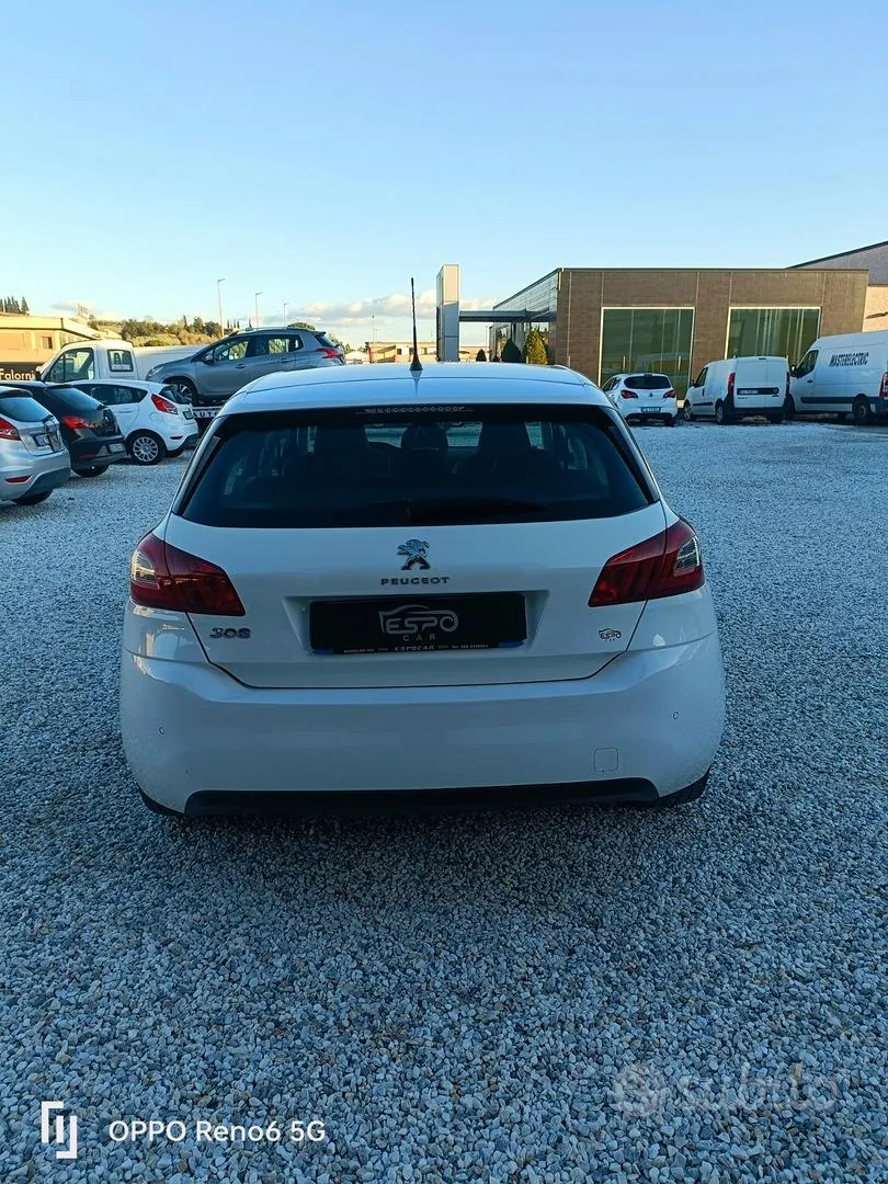 Peugeot 308 2013 photo 5