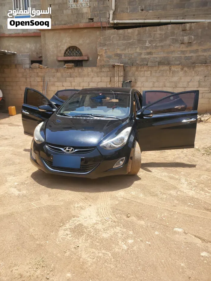Hyundai Elantra 2012 photo 2