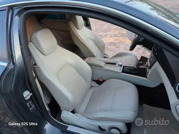 Mercedes-Benz C-Class 2012 photo 4