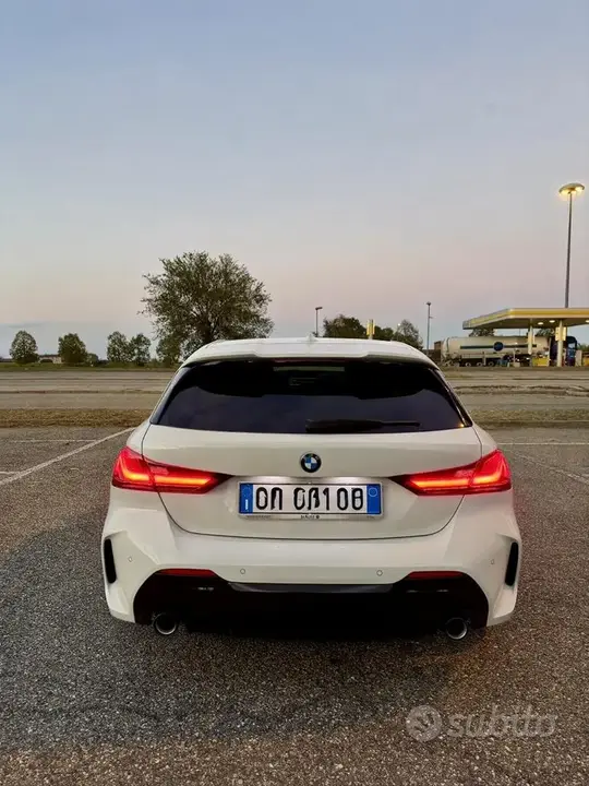 BMW 1 Series 2023 photo 4