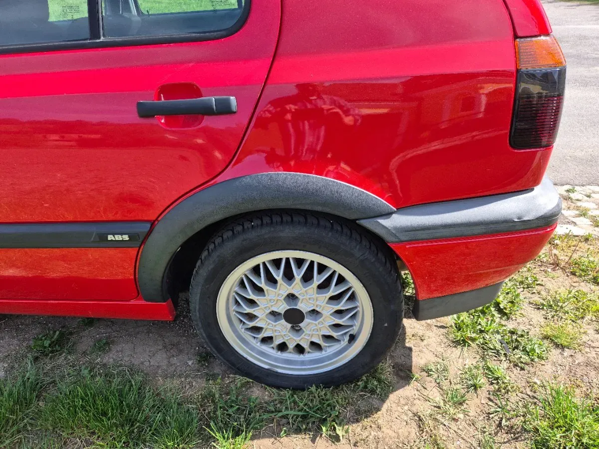 Volkswagen Golf 1996 photo 3