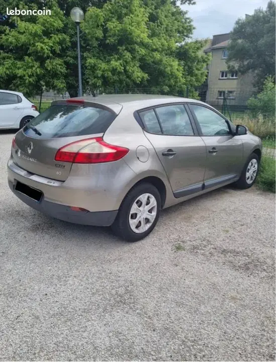 Renault Megane 2009 photo 3