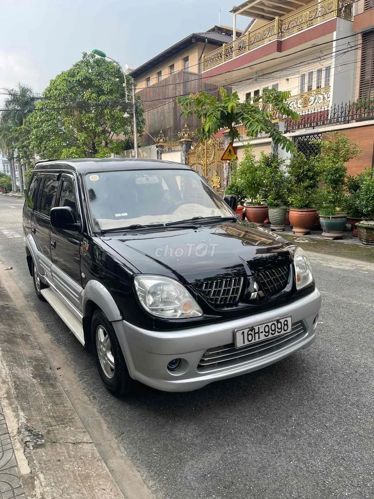 Mitsubishi Jolie 2005 photo 2