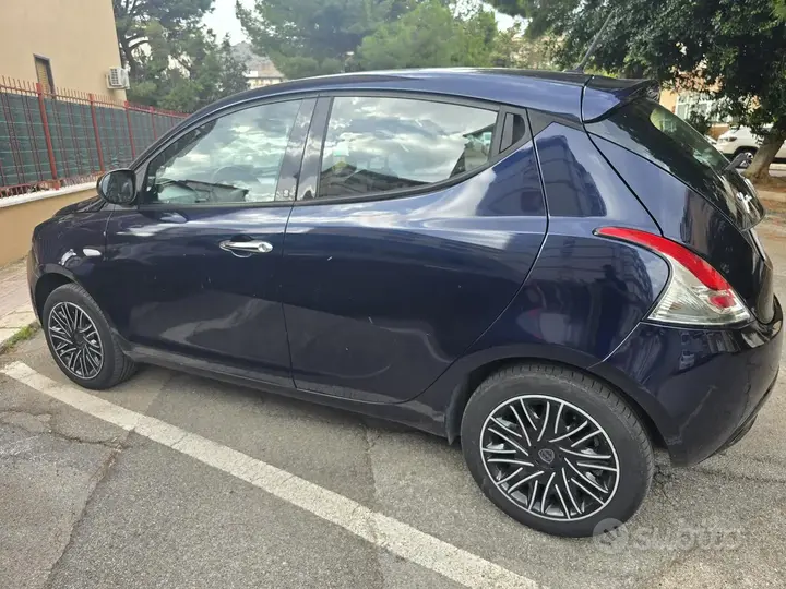 Lancia Ypsilon 2020 photo 2