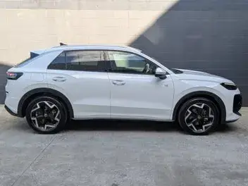 Volkswagen T-Roc 2026 photo 4