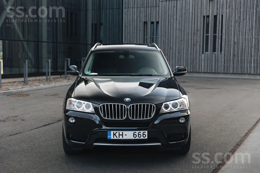 BMW X3 2012 photo 3