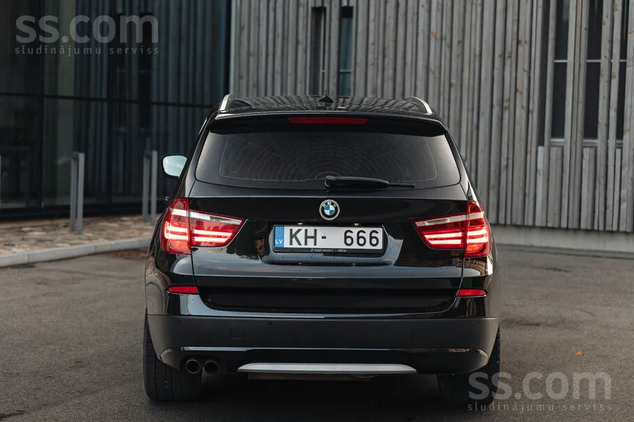 BMW X3 2012 photo 4