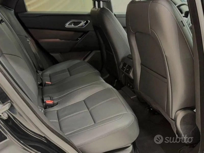 Land Rover Velar 2025 photo 5