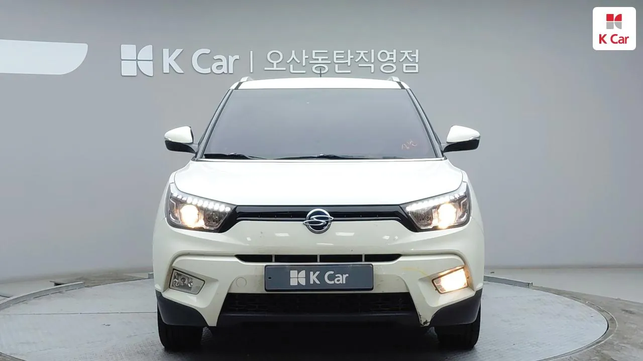 KG Mobility Tivoli 2016 photo 2