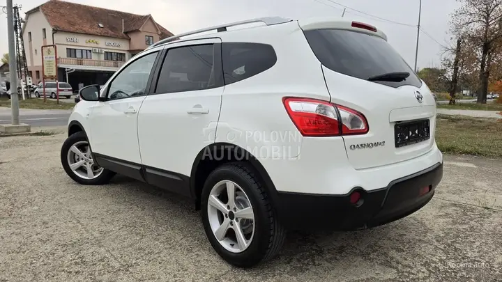 Nissan Qashqai 2011 photo 3