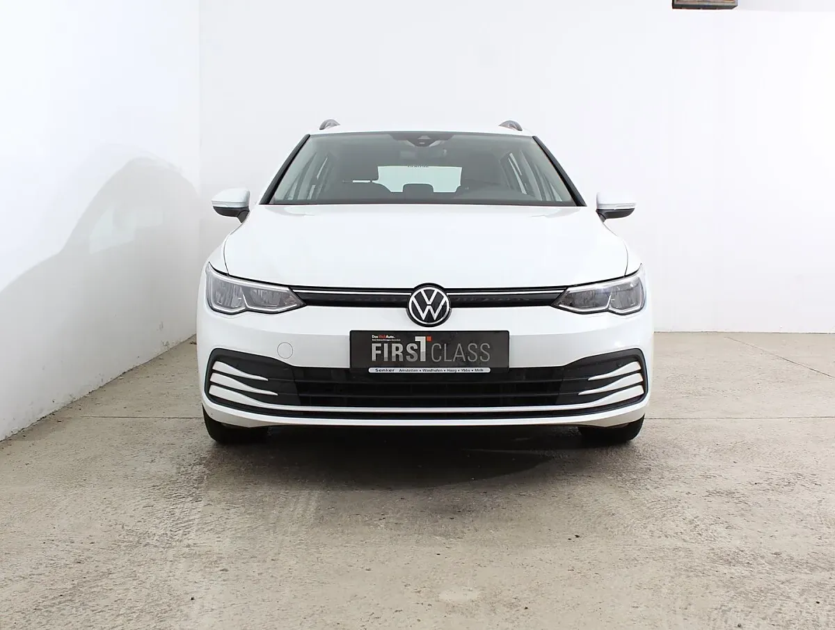 Volkswagen Golf 2022 photo 2