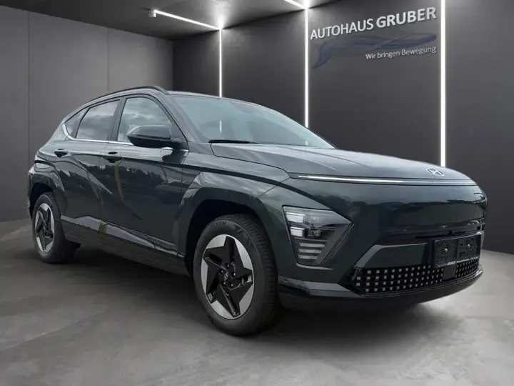 Hyundai Kona photo 2