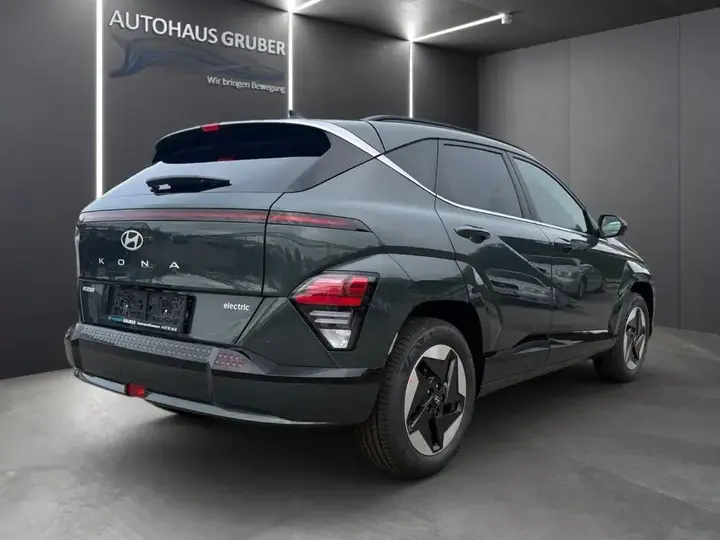 Hyundai Kona photo 3