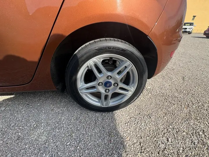 Ford Fiesta 2014 photo 5