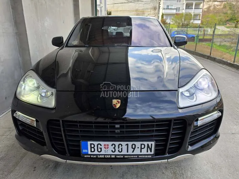 Porsche Cayenne 2009 photo 2