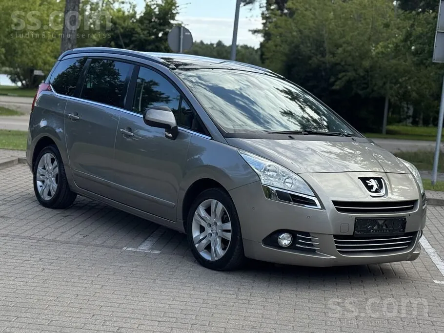 Peugeot 5008 2011 photo 3