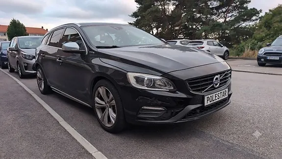 Volvo V60 Cross Country 2016 photo 2