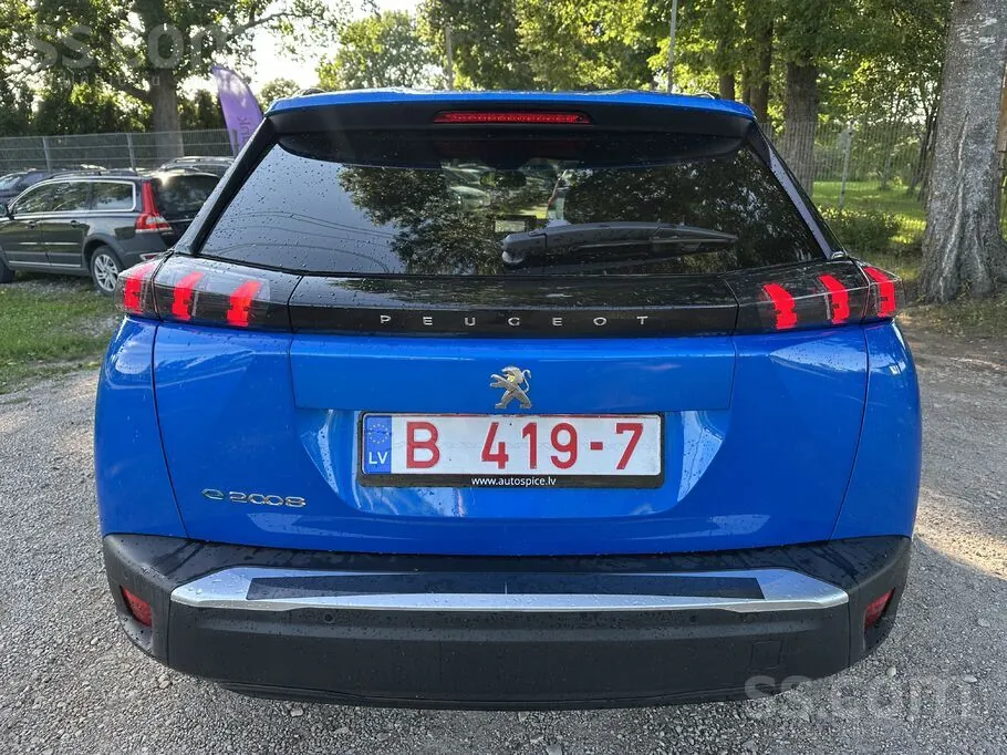 Peugeot 2008 2023 photo 4
