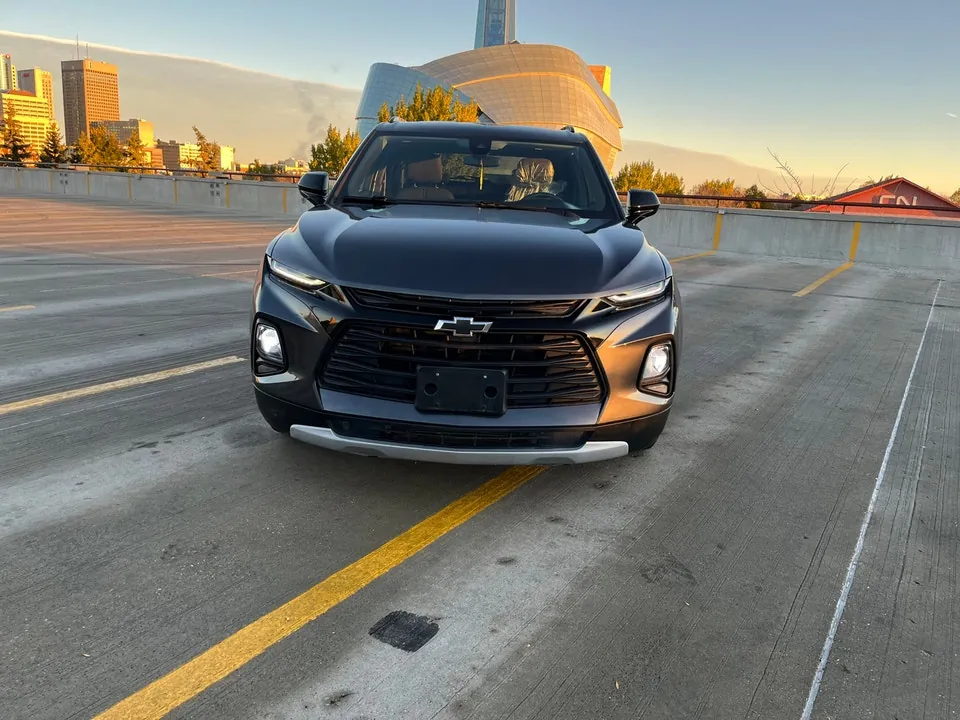 Chevrolet Blazer 2021 photo 2