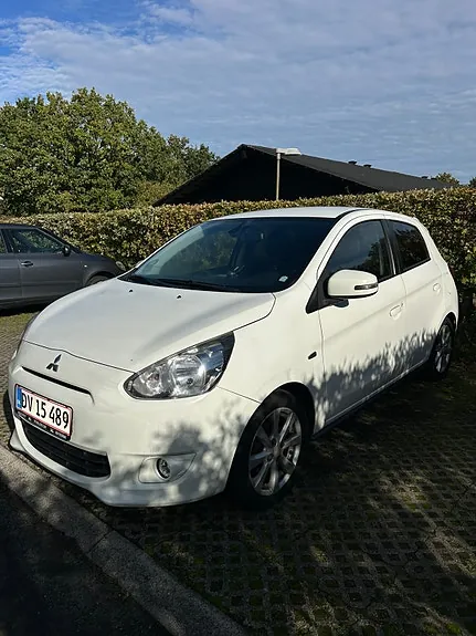Mitsubishi Space Star 2015 photo 2